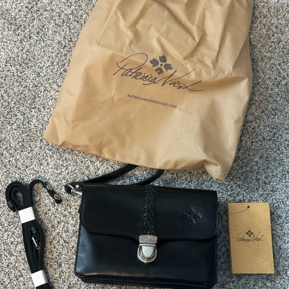 Patricia Nash Bianco Crossbody Organizer